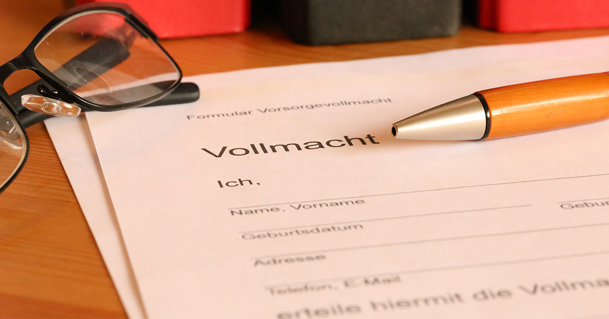 Leeres Formular für Vorsorgevollmacht auf einem Tisch
